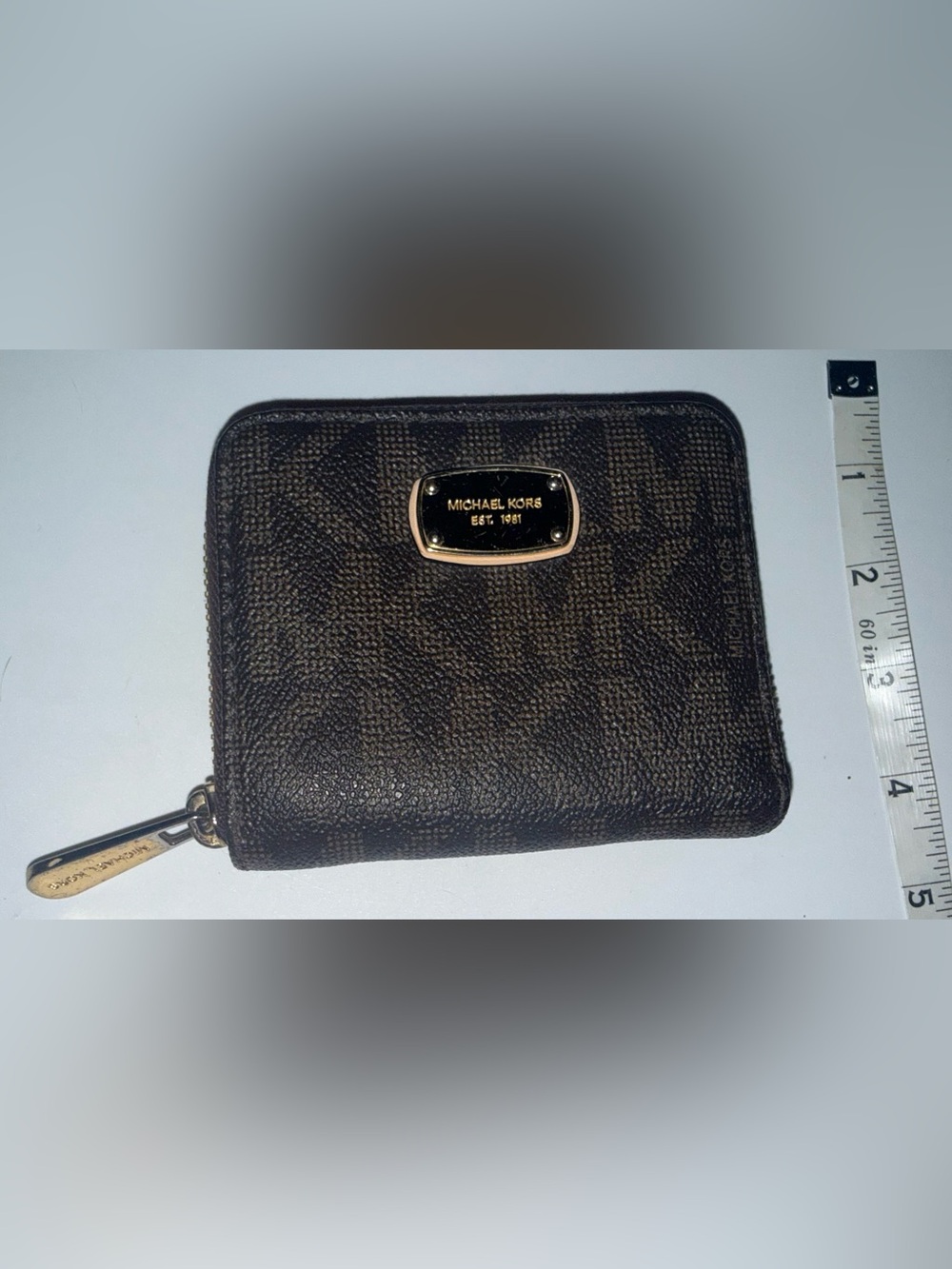 Used-Michael Kors Dark Brown Signature Zip-Around Wallst